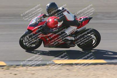 media/Nov-06-2023-Moto Forza (Mon) [[ce023d0744]]/2-Advanced Group/Session 2 (Bowl Speed Pans)/